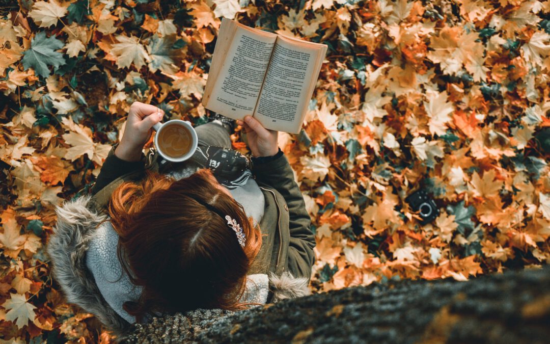 Herbstlese – Blätterrauschen im Bücherwald